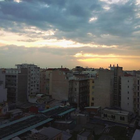 Tiny Loft Studio In The Heart Of Thessaloniki,17 Square Meters,On The Terrace Of The Building Esterno foto