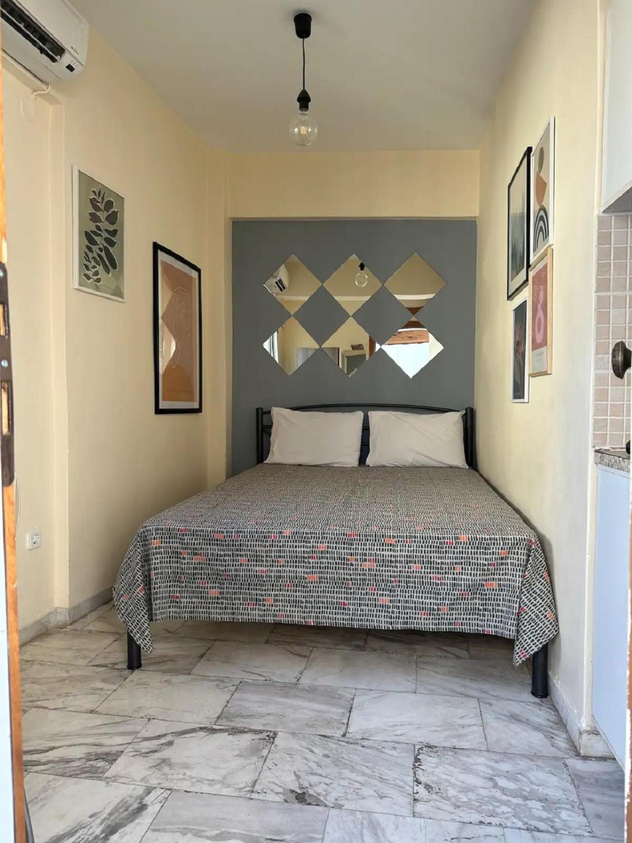 Tiny Loft Studio In The Heart Of Thessaloniki,17 Square Meters,On The Terrace Of The Building Esterno foto